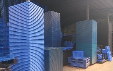 【深圳廠家促銷批發(fā)川字型塑料托盤 川字型卡板 墊倉板 量大從優(yōu)】?jī)r(jià)格,廠家,圖片,塑膠托盤,深圳市宏銳達(dá)實(shí)業(yè)-